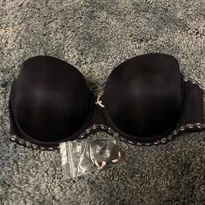 Black Strapless Bra